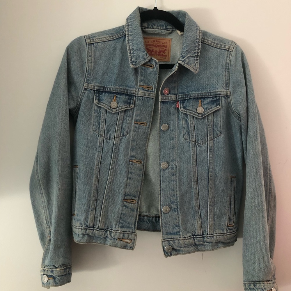 Levi’s | Denim Jacket | X-Small (LIKE NEW!)